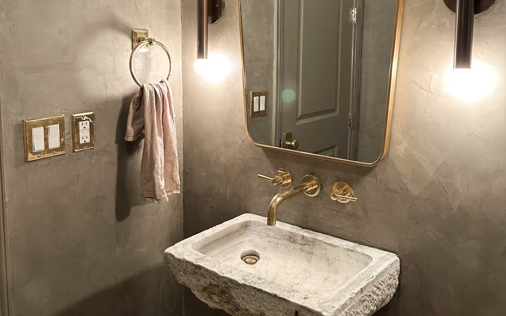 EMTEK Traditional Brass Towel Ring