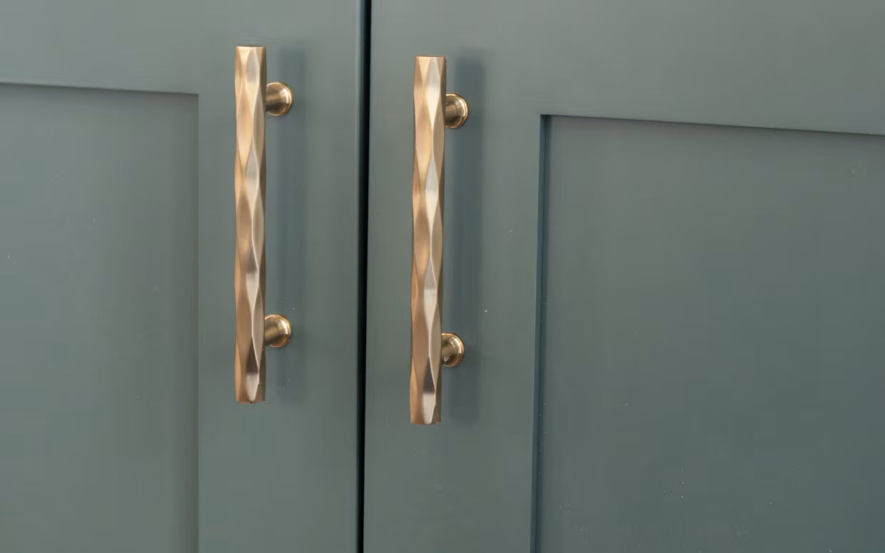 EMTEK Tribeca Cabinet Pull